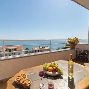 Sunrise Apartment